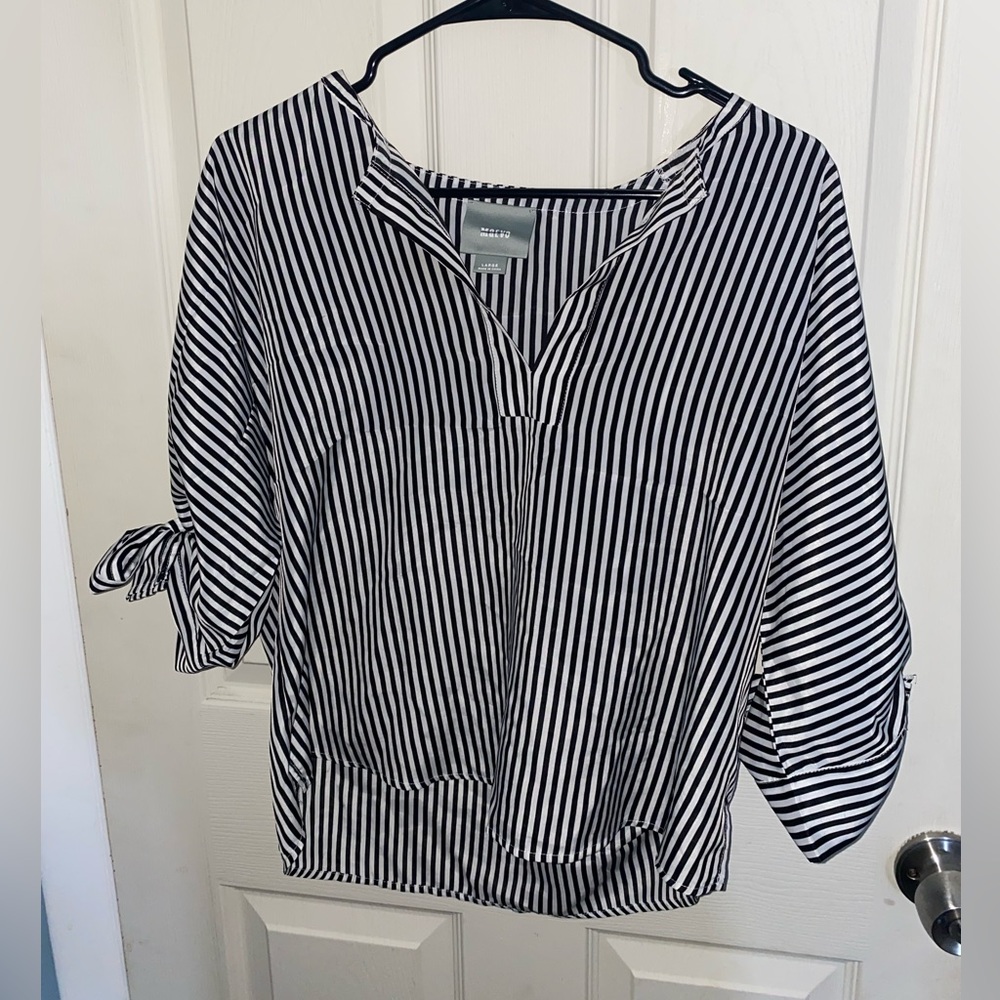 Black and White stripped dress blouse with tie sleeves